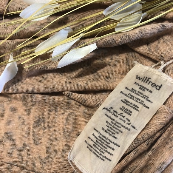 ARITZIA WILFRED Leopard Print Henley in Malt - Picture 6 of 6